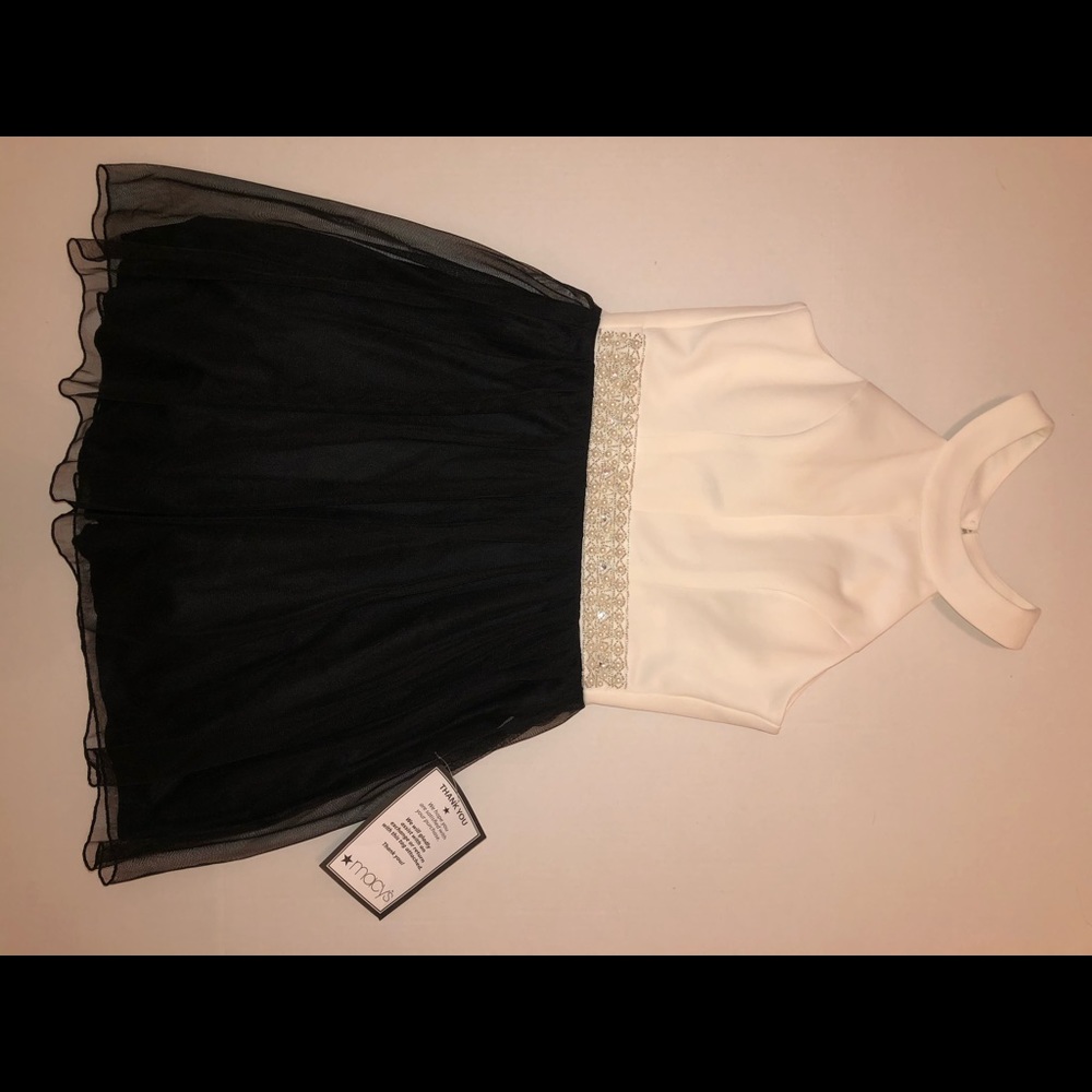 Cute black and white dress